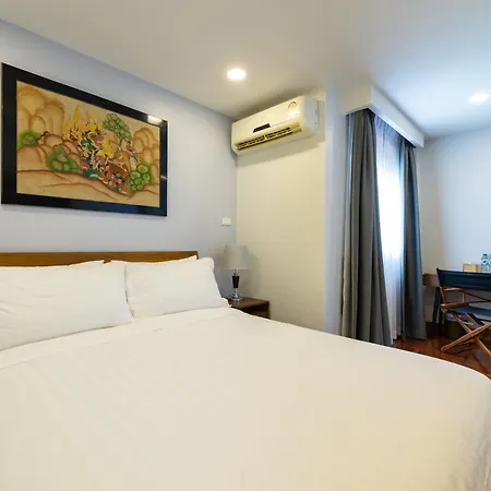 Maneeya Park Residence