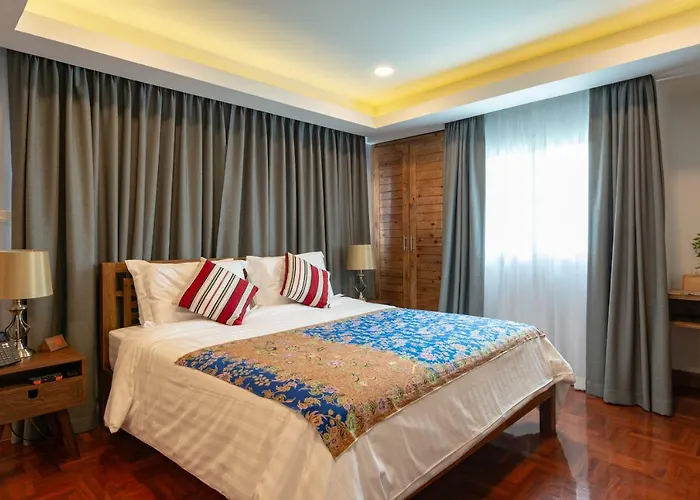 Maneeya Park Hotel 4*